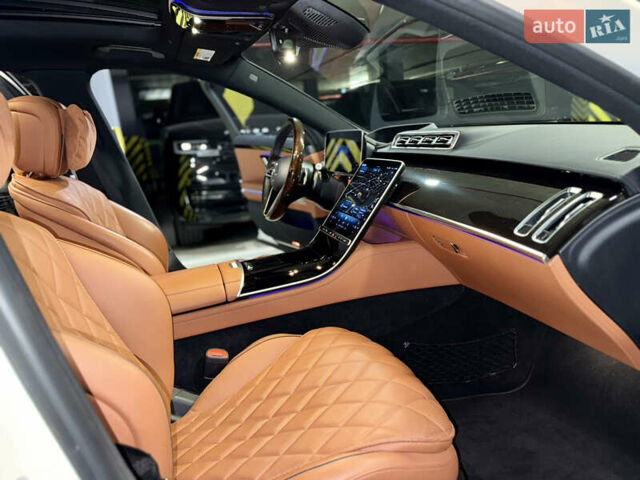 Мерседес С Клас 2021 у Києві на Automoto.ua Білий Мерседес С Клас, об'ємом двигуна 3.98 л та пробігом 29 тис. км за 91000 $, фото 37 на Automoto.ua