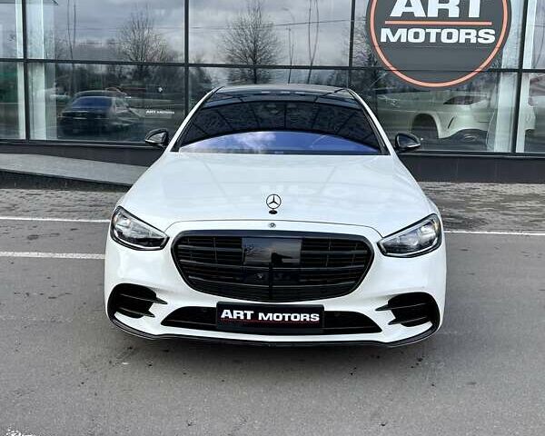 Белый Мерседес С Класс, объемом двигателя 3.98 л и пробегом 42 тыс. км за 102900 $, фото 1 на Automoto.ua