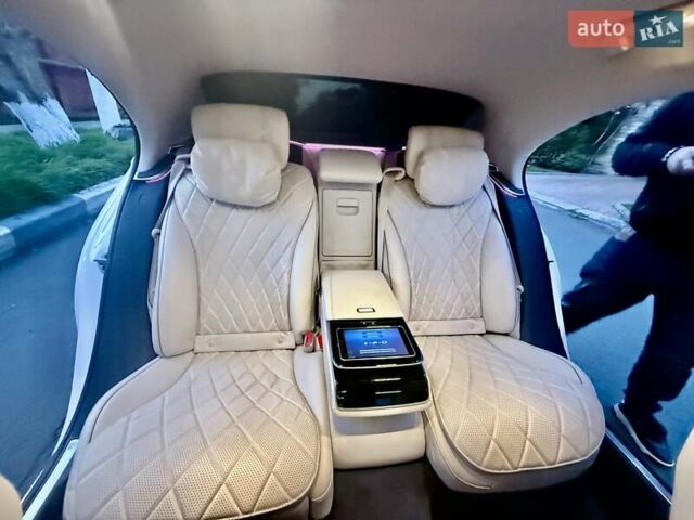 Білий Мерседес С Клас, об'ємом двигуна 3 л та пробігом 36 тис. км за 127000 $, фото 99 на Automoto.ua