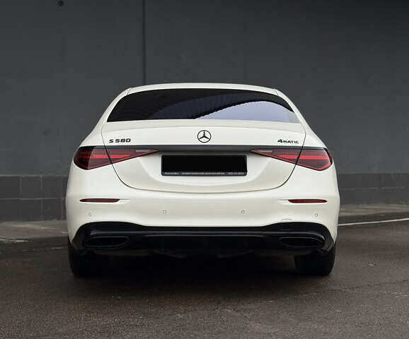 Белый Мерседес С Класс, объемом двигателя 4 л и пробегом 140 тыс. км за 100000 $, фото 9 на Automoto.ua