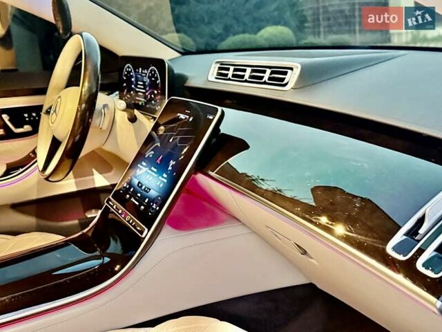 Білий Мерседес С Клас, об'ємом двигуна 3 л та пробігом 36 тис. км за 127000 $, фото 119 на Automoto.ua