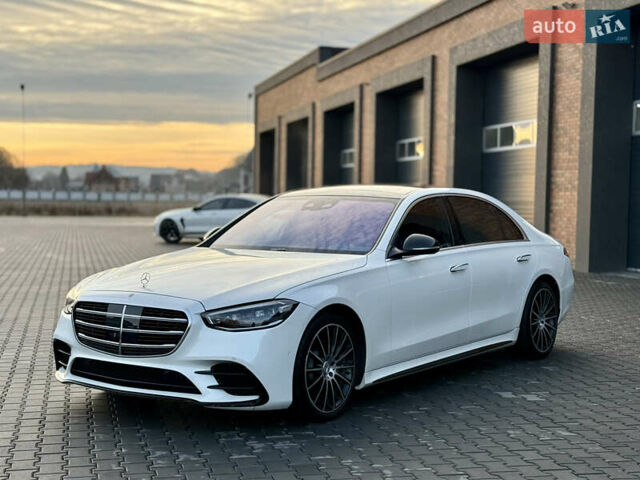 Белый Мерседес С Класс, объемом двигателя 4 л и пробегом 76 тыс. км за 90000 $, фото 2 на Automoto.ua