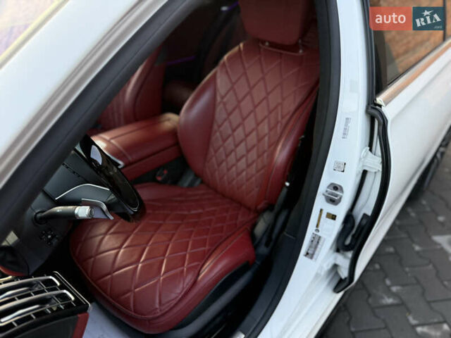 Белый Мерседес С Класс, объемом двигателя 4 л и пробегом 76 тыс. км за 90000 $, фото 13 на Automoto.ua