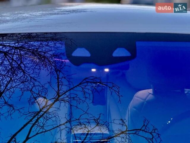 Білий Мерседес С Клас, об'ємом двигуна 3 л та пробігом 36 тис. км за 127000 $, фото 107 на Automoto.ua