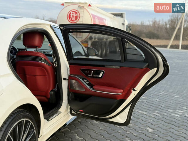 Белый Мерседес С Класс, объемом двигателя 4 л и пробегом 76 тыс. км за 90000 $, фото 22 на Automoto.ua