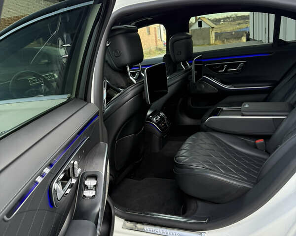 Белый Мерседес С Класс, объемом двигателя 2.93 л и пробегом 145 тыс. км за 92900 $, фото 12 на Automoto.ua