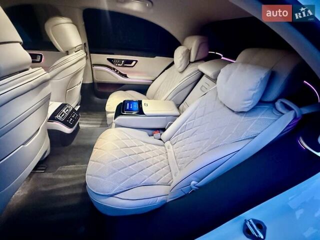 Білий Мерседес С Клас, об'ємом двигуна 3 л та пробігом 36 тис. км за 127000 $, фото 101 на Automoto.ua