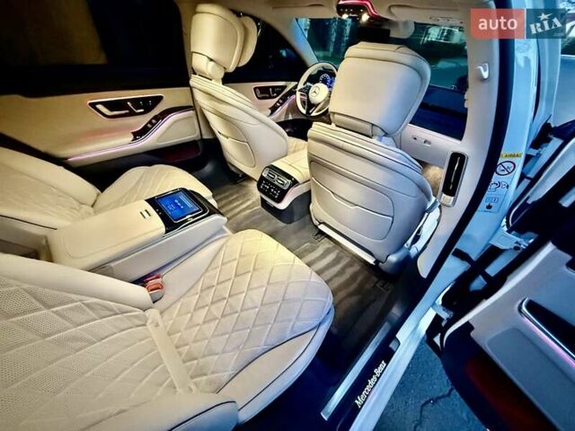 Білий Мерседес С Клас, об'ємом двигуна 3 л та пробігом 36 тис. км за 127000 $, фото 53 на Automoto.ua