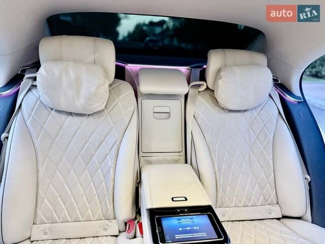 Білий Мерседес С Клас, об'ємом двигуна 3 л та пробігом 36 тис. км за 127000 $, фото 103 на Automoto.ua