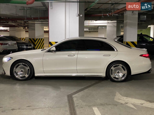 Білий Мерседес С Клас, об'ємом двигуна 3.98 л та пробігом 6 тис. км за 178000 $, фото 6 на Automoto.ua