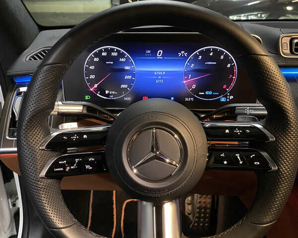 Білий Мерседес С Клас, об'ємом двигуна 3.98 л та пробігом 6 тис. км за 178000 $, фото 13 на Automoto.ua