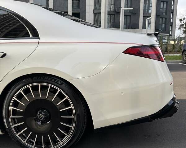 Білий Мерседес С Клас, об'ємом двигуна 3.98 л та пробігом 80 тис. км за 149999 $, фото 30 на Automoto.ua