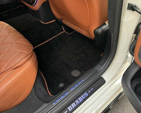 Білий Мерседес С Клас, об'ємом двигуна 3.98 л та пробігом 80 тис. км за 149999 $, фото 44 на Automoto.ua