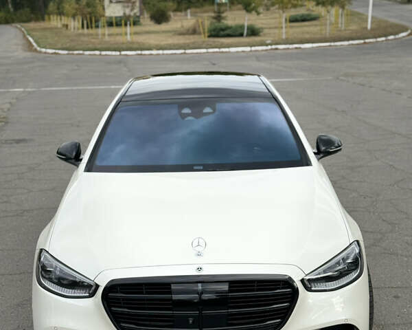 Белый Мерседес С Класс, объемом двигателя 3 л и пробегом 77 тыс. км за 113000 $, фото 11 на Automoto.ua