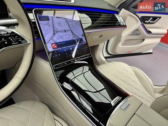 Білий Мерседес С Клас, об'ємом двигуна 3 л та пробігом 2 тис. км за 157700 $, фото 39 на Automoto.ua