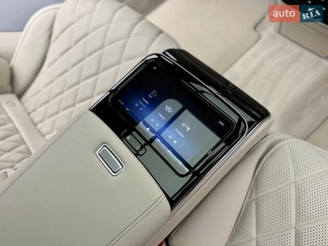 Білий Мерседес С Клас, об'ємом двигуна 3 л та пробігом 2 тис. км за 157700 $, фото 58 на Automoto.ua