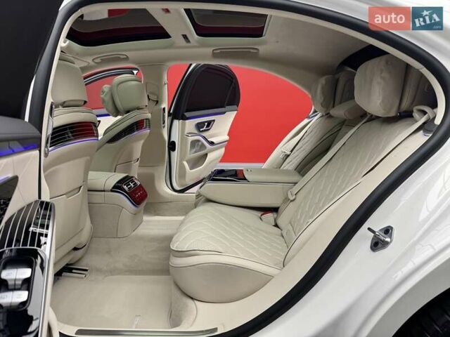 Білий Мерседес С Клас, об'ємом двигуна 3 л та пробігом 2 тис. км за 157700 $, фото 45 на Automoto.ua