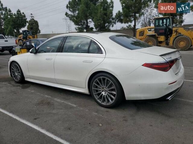 Білий Мерседес С Клас, об'ємом двигуна 4 л та пробігом 26 тис. км за 52300 $, фото 1 на Automoto.ua