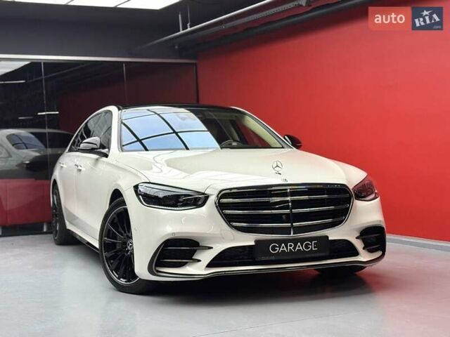 Білий Мерседес С Клас, об'ємом двигуна 3 л та пробігом 2 тис. км за 157700 $, фото 10 на Automoto.ua