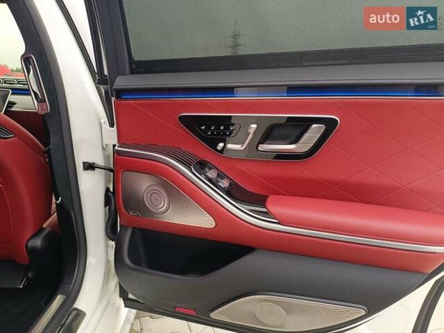 Білий Мерседес С Клас, об'ємом двигуна 2.93 л та пробігом 48 тис. км за 155000 $, фото 30 на Automoto.ua