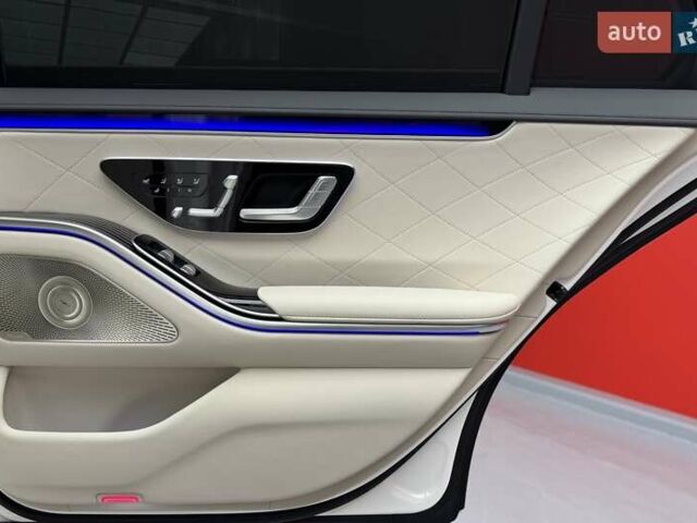 Білий Мерседес С Клас, об'ємом двигуна 3 л та пробігом 2 тис. км за 157700 $, фото 51 на Automoto.ua