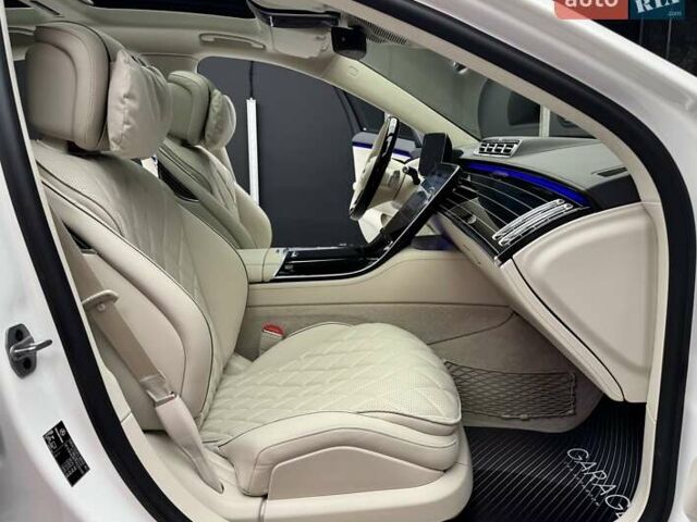 Білий Мерседес С Клас, об'ємом двигуна 3 л та пробігом 2 тис. км за 157700 $, фото 62 на Automoto.ua