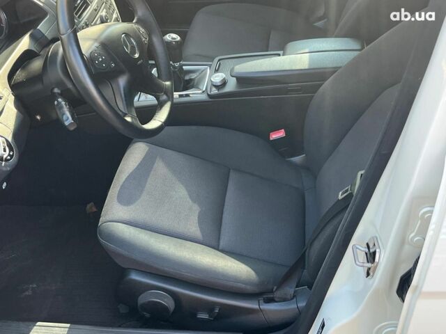 Мерседес С Класс 2010 в Киеве на Automoto.ua Белый Мерседес С Класс, объемом двигателя 2.1 л и пробегом 412 тыс. км за 8990 $, фото 24 на Automoto.ua