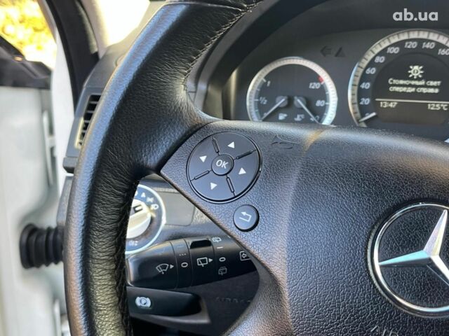 Мерседес С Класс 2010 в Киеве на Automoto.ua Белый Мерседес С Класс, объемом двигателя 2.1 л и пробегом 412 тыс. км за 8990 $, фото 22 на Automoto.ua