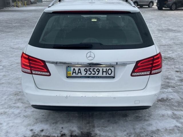 Белый Мерседес С Класс, объемом двигателя 2.1 л и пробегом 218 тыс. км за 12999 $, фото 1 на Automoto.ua