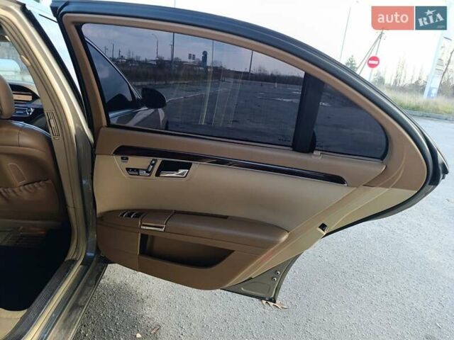 Бежевый Мерседес С Класс, объемом двигателя 4.7 л и пробегом 389 тыс. км за 12500 $, фото 69 на Automoto.ua