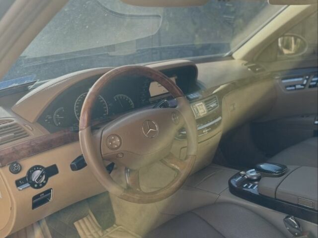 Бежевий Мерседес С Клас, об'ємом двигуна 5.5 л та пробігом 225 тис. км за 19000 $, фото 5 на Automoto.ua