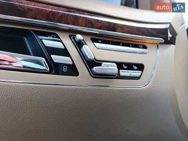 Бежевый Мерседес С Класс, объемом двигателя 4.7 л и пробегом 389 тыс. км за 12500 $, фото 50 на Automoto.ua
