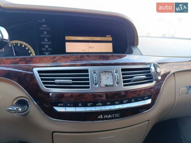 Бежевый Мерседес С Класс, объемом двигателя 4.7 л и пробегом 389 тыс. км за 12500 $, фото 81 на Automoto.ua