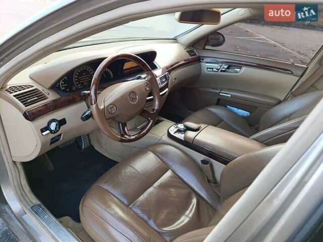 Бежевый Мерседес С Класс, объемом двигателя 4.7 л и пробегом 389 тыс. км за 12500 $, фото 52 на Automoto.ua