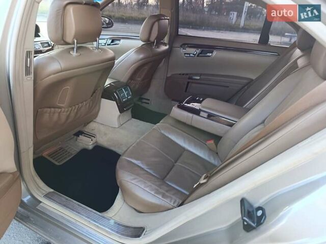 Бежевый Мерседес С Класс, объемом двигателя 4.7 л и пробегом 389 тыс. км за 12500 $, фото 64 на Automoto.ua