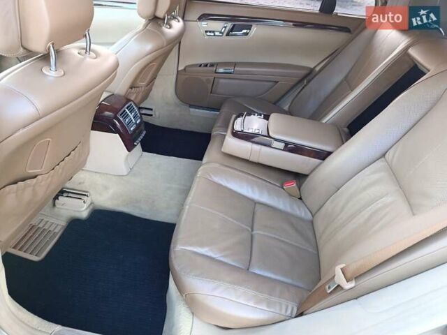 Бежевый Мерседес С Класс, объемом двигателя 4.7 л и пробегом 389 тыс. км за 12500 $, фото 65 на Automoto.ua