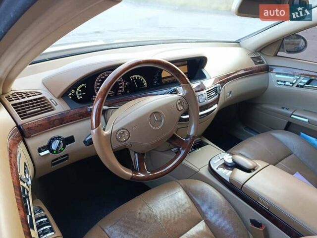 Бежевый Мерседес С Класс, объемом двигателя 4.7 л и пробегом 389 тыс. км за 12500 $, фото 61 на Automoto.ua