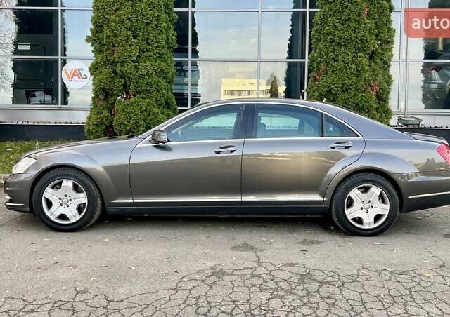 Бежевый Мерседес С Класс, объемом двигателя 6 л и пробегом 120 тыс. км за 44999 $, фото 1 на Automoto.ua