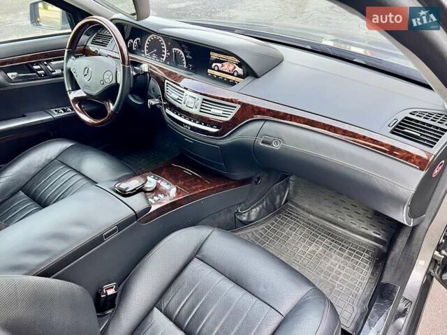 Бежевый Мерседес С Класс, объемом двигателя 6 л и пробегом 120 тыс. км за 44999 $, фото 46 на Automoto.ua