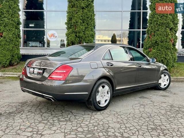 Бежевый Мерседес С Класс, объемом двигателя 6 л и пробегом 120 тыс. км за 44999 $, фото 3 на Automoto.ua