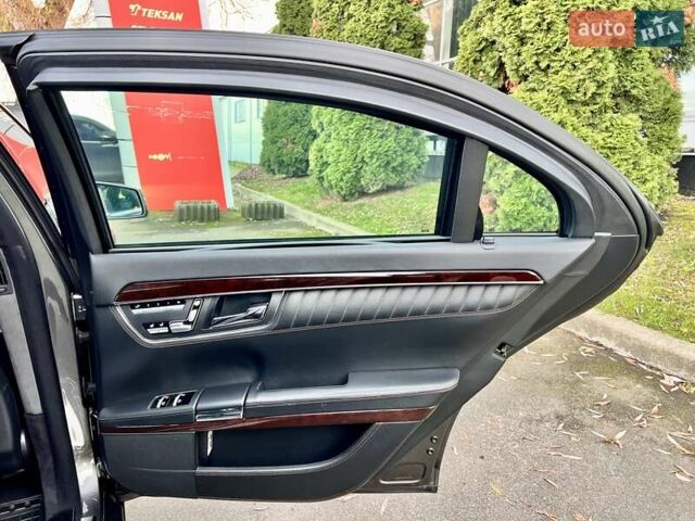 Бежевый Мерседес С Класс, объемом двигателя 6 л и пробегом 120 тыс. км за 44999 $, фото 39 на Automoto.ua