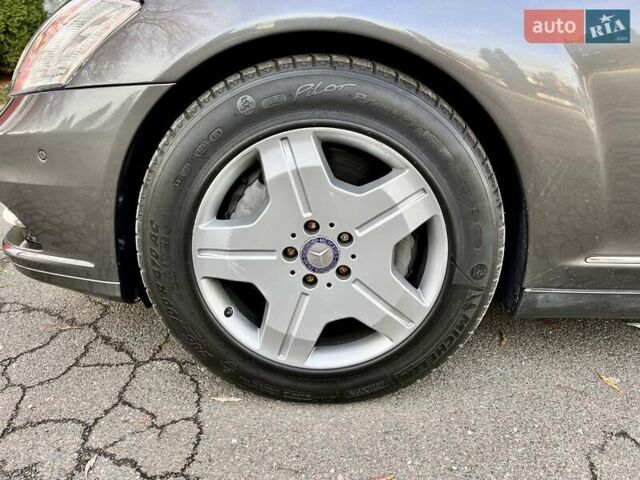 Бежевый Мерседес С Класс, объемом двигателя 6 л и пробегом 120 тыс. км за 44999 $, фото 13 на Automoto.ua