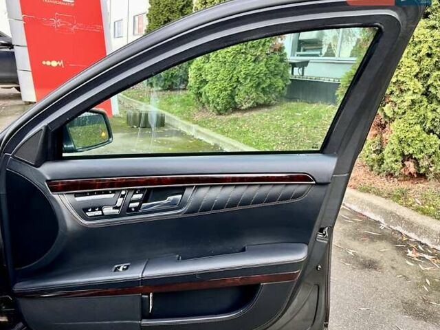 Бежевый Мерседес С Класс, объемом двигателя 6 л и пробегом 120 тыс. км за 44999 $, фото 44 на Automoto.ua