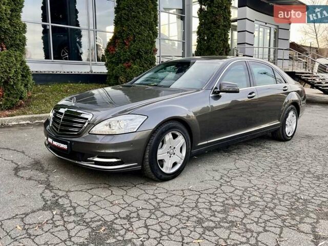 Бежевый Мерседес С Класс, объемом двигателя 6 л и пробегом 120 тыс. км за 44999 $, фото 6 на Automoto.ua