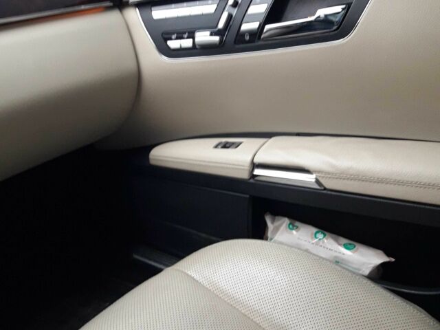 Черный Мерседес С Класс, объемом двигателя 3.5 л и пробегом 2 тыс. км за 12500 $, фото 7 на Automoto.ua