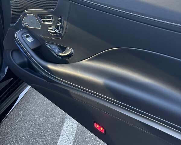 Чорний Мерседес С Клас, об'ємом двигуна 5.46 л та пробігом 187 тис. км за 63900 $, фото 12 на Automoto.ua