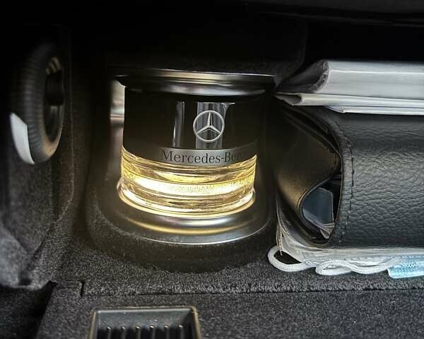 Чорний Мерседес С Клас, об'ємом двигуна 5.46 л та пробігом 187 тис. км за 63900 $, фото 9 на Automoto.ua