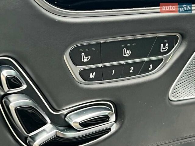 Черный Мерседес С Класс, объемом двигателя 4.66 л и пробегом 109 тыс. км за 46000 $, фото 59 на Automoto.ua