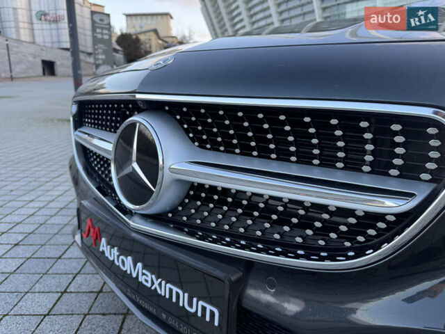 Черный Мерседес С Класс, объемом двигателя 3.98 л и пробегом 85 тыс. км за 79999 $, фото 10 на Automoto.ua