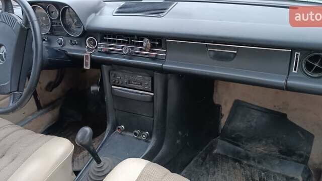 Черный Мерседес С Класс, объемом двигателя 2.2 л и пробегом 222 тыс. км за 10000 $, фото 10 на Automoto.ua
